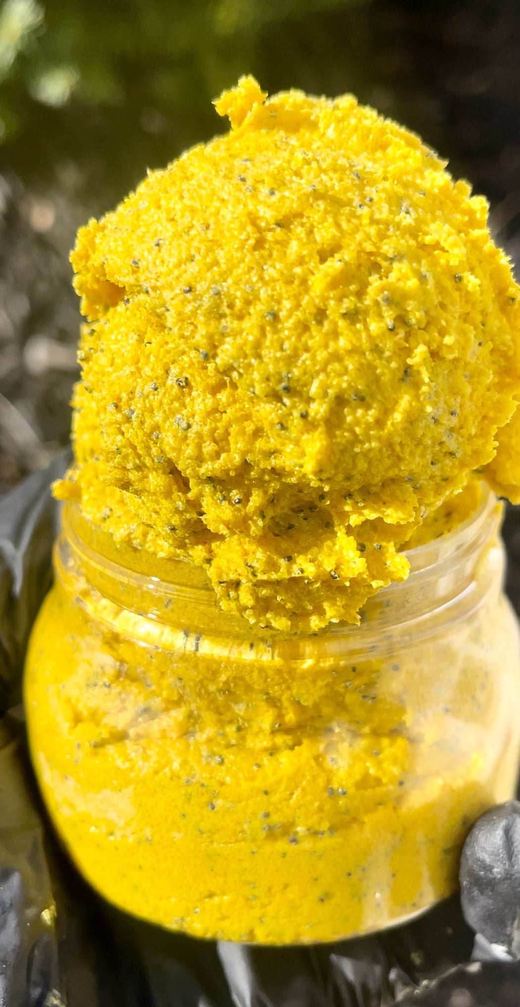 TURMERIC FOAMING HONEY AND KOJIC SCRUB